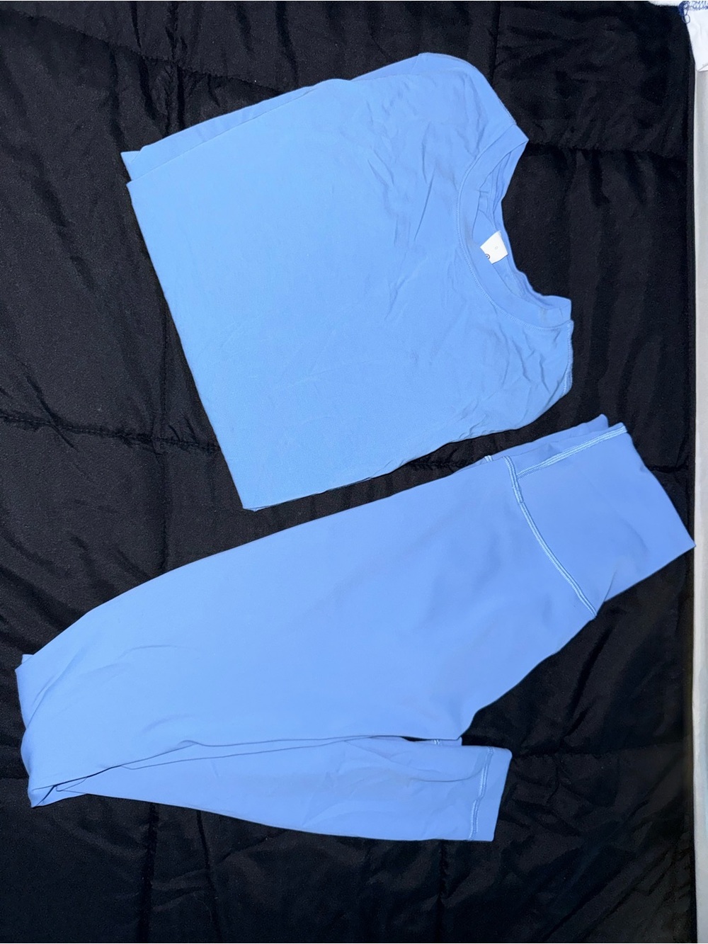 Women’s LULU Light Blu Leggings n Tee #lululemon shirt 0 pants 4